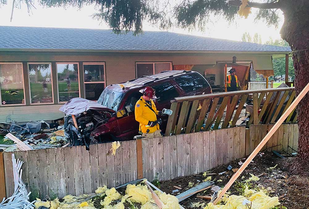Auto Damage in back yard Photo of auto that crashed at Capitol City Golf Club Estates May 14, 2023